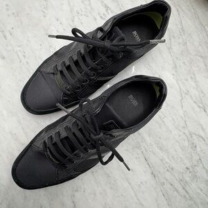 Hugo Boss Men's Black Sneakers - Saturn Low. Size 41 / US 8